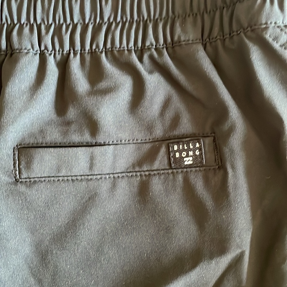 UPF Billabong Black Athletic Top and Shorts Sz XL - Picture 11 of 14